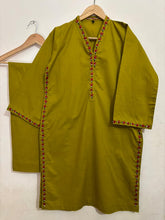 Dhaani 2pc Hand Embroidery