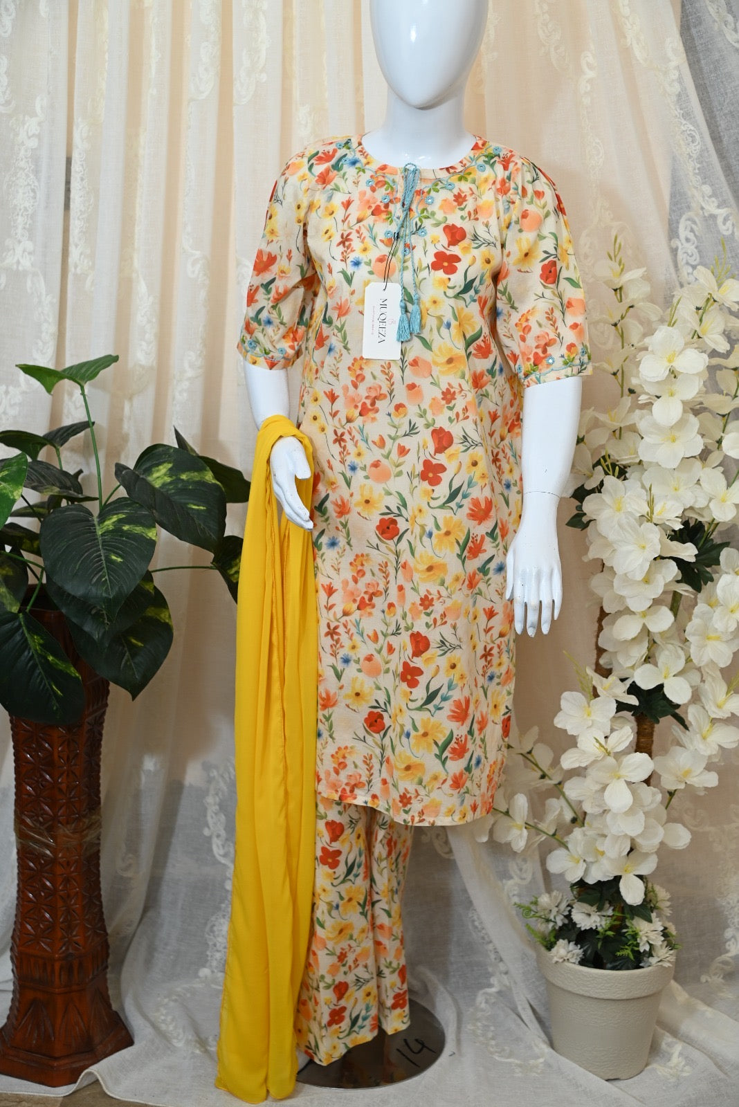 Sky emb floral