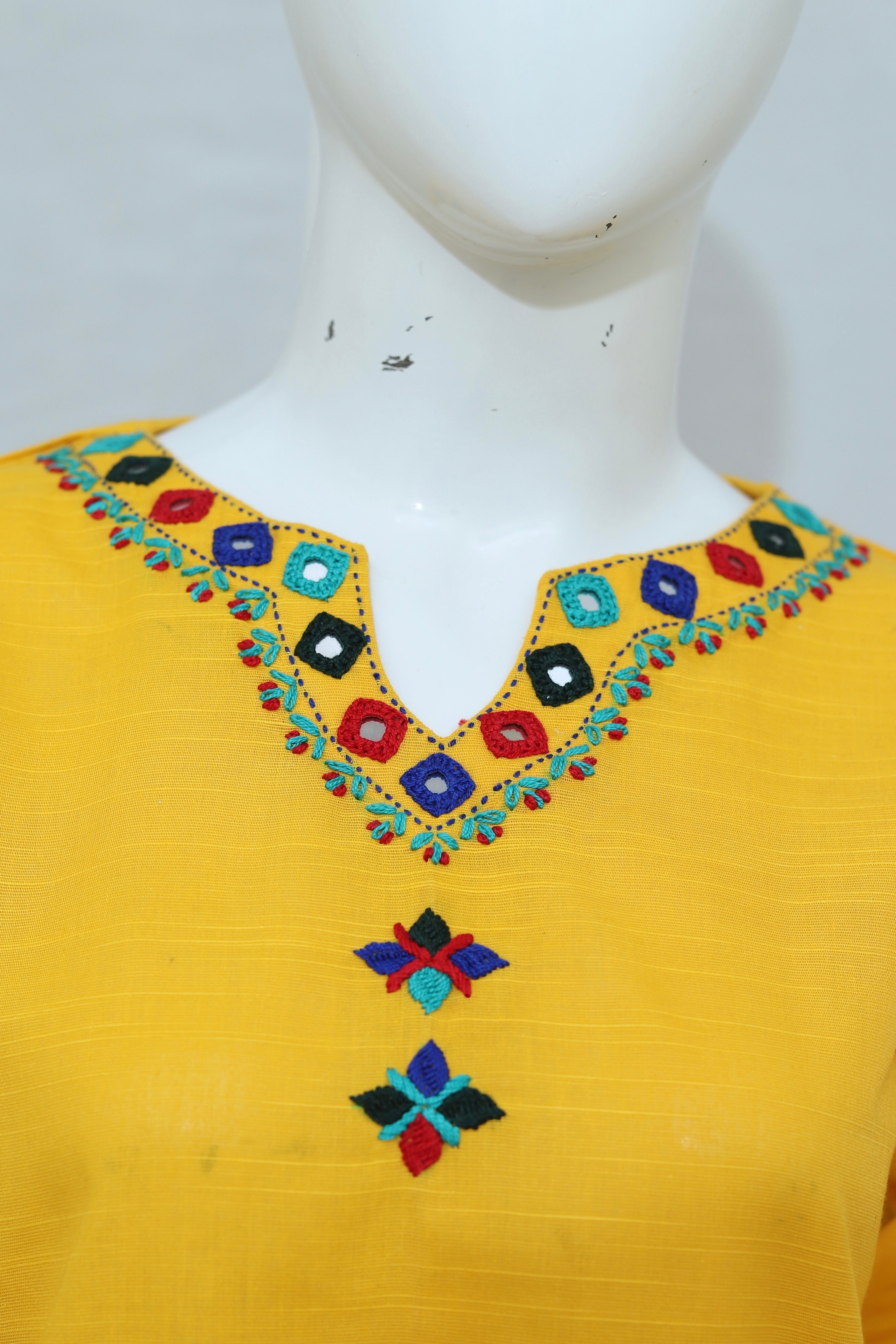 2 Piece - Stitched Khaddar Hand Embroidered Dress With Shalwar