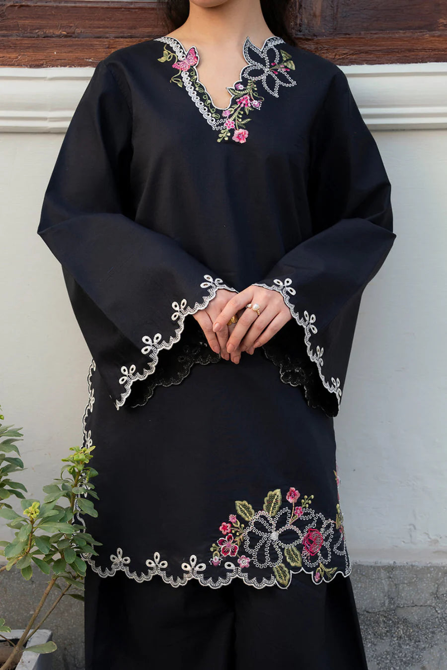 Black Embroidered Farshi Dress - 2pc Lawn