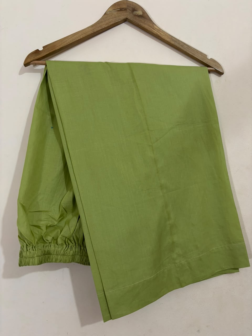 Pishta Hand Embroidered - Most Viral
