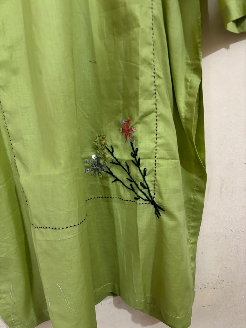 Pishta Hand Embroidered - Most Viral