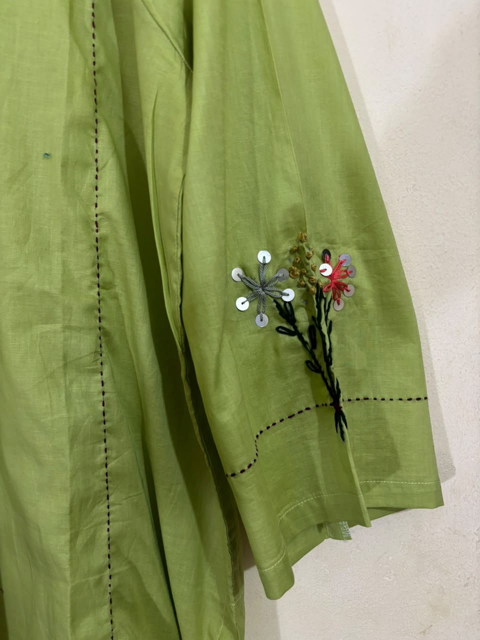 Pishta Hand Embroidered - Most Viral
