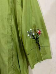 Pishta Hand Embroidered - Most Viral
