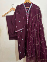 Mehroon Embroidered 2pc/3pc