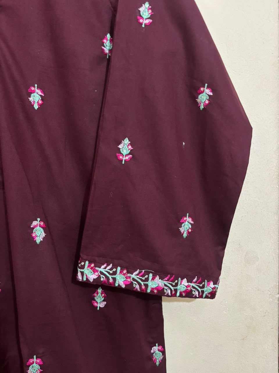 Mehroon Embroidered 2pc/3pc