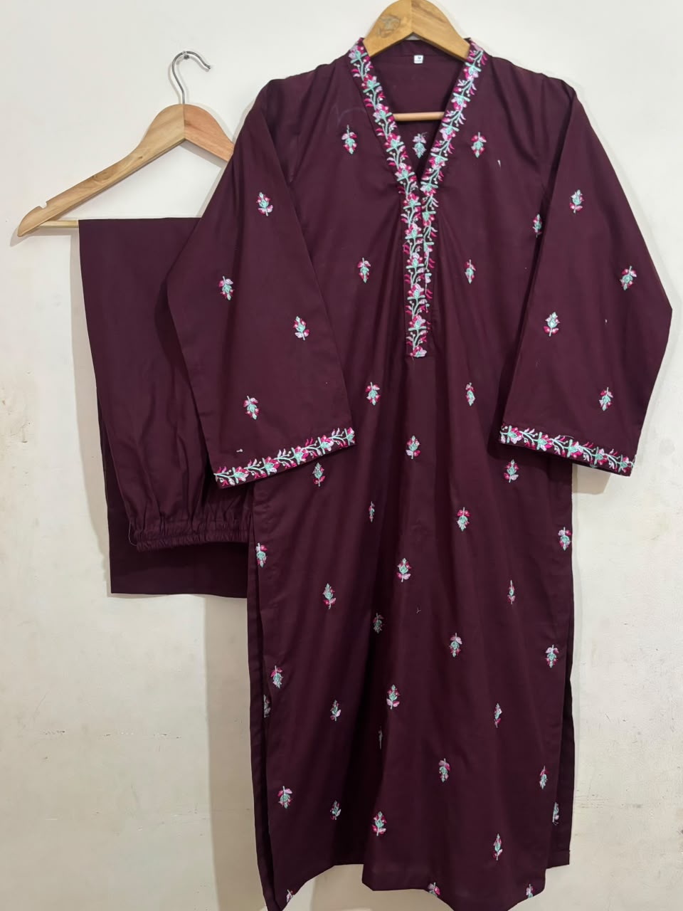 Mehroon Embroidered 2pc/3pc